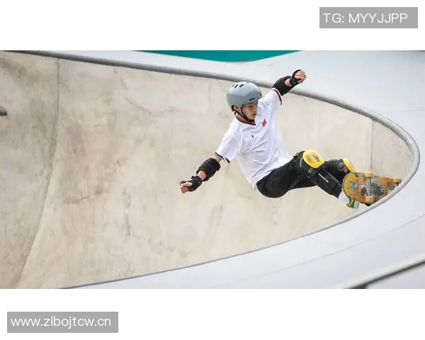 杭州滑板队区域防守策略解析与滑板运动发展趋势探讨 杭州滑板队区域防守策略解析与滑板运动发展趋势探讨